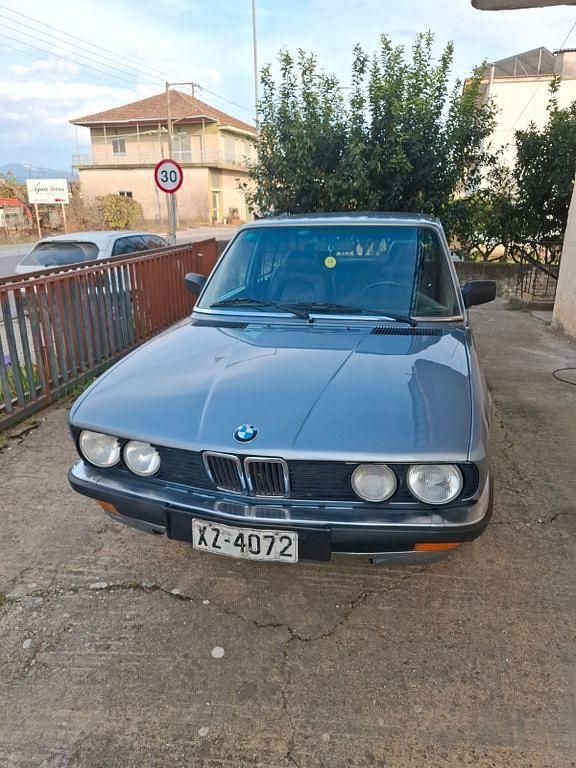 Gebraucht BMW 518 Performance 105 PS (77 kW) 1985 Blau Limousine