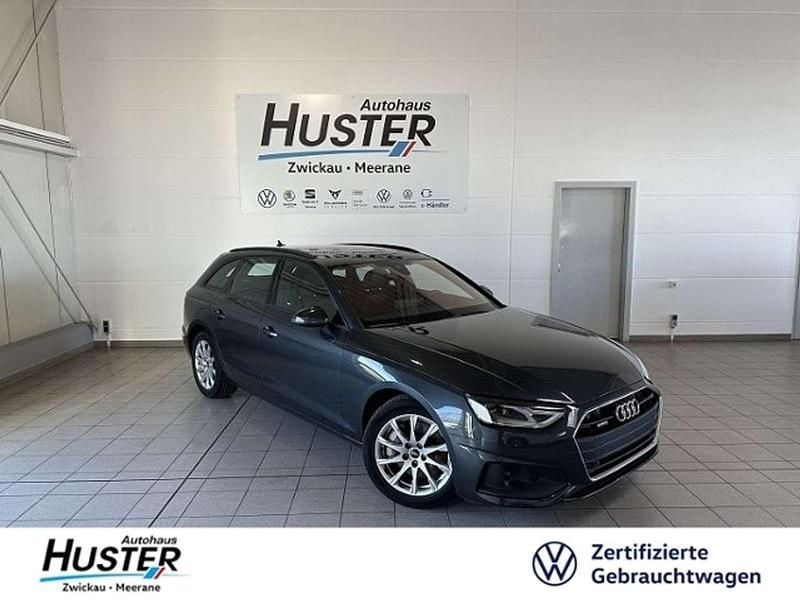 Manhattangrau metallic 6581 (metallic) Gebraucht 2022 Audi A4 S-Line Kombi | 31.950 € (Guter Preis) - Bild 1/4