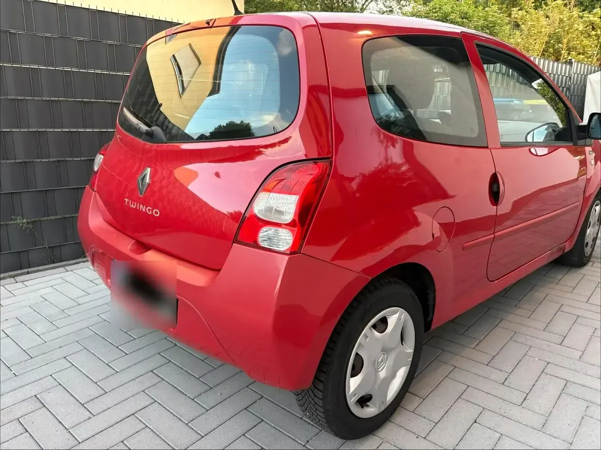 Gebraucht Renault Twingo 75 PS (55 kW) 2011 Rot Kleinwagen
