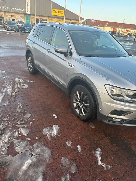 Gebraucht VW Tiguan Allspace 150 PS (110 kW) 2021 Silber SUV