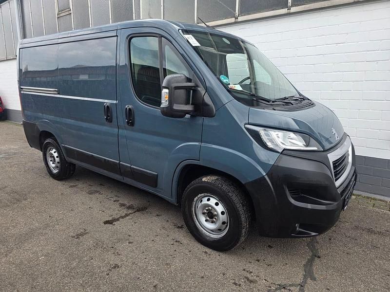 Gebraucht Peugeot Boxer 120 PS (88 kW) 2021 Grau Van
