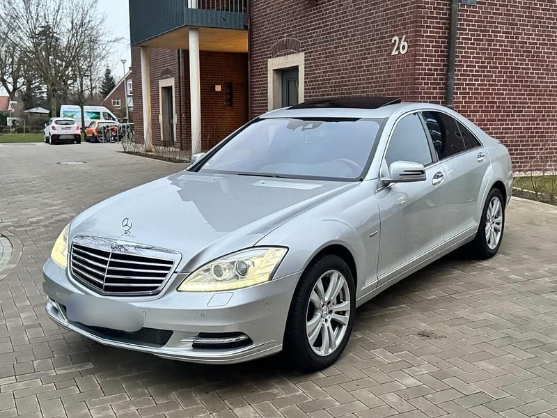 Gebraucht Mercedes S500 435 PS (319 kW) 2011 Silber Limousine
