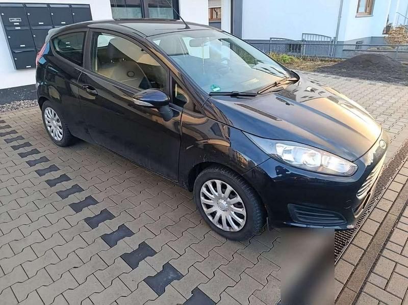Gebraucht Ford Fiesta Trend 80 PS (58 kW) 2013 Kleinwagen