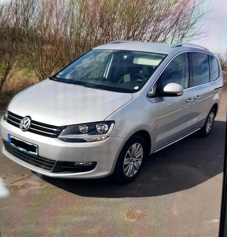 Gebraucht VW Sharan 140 PS (102 kW) 2014 Grau Van / Kleinbus