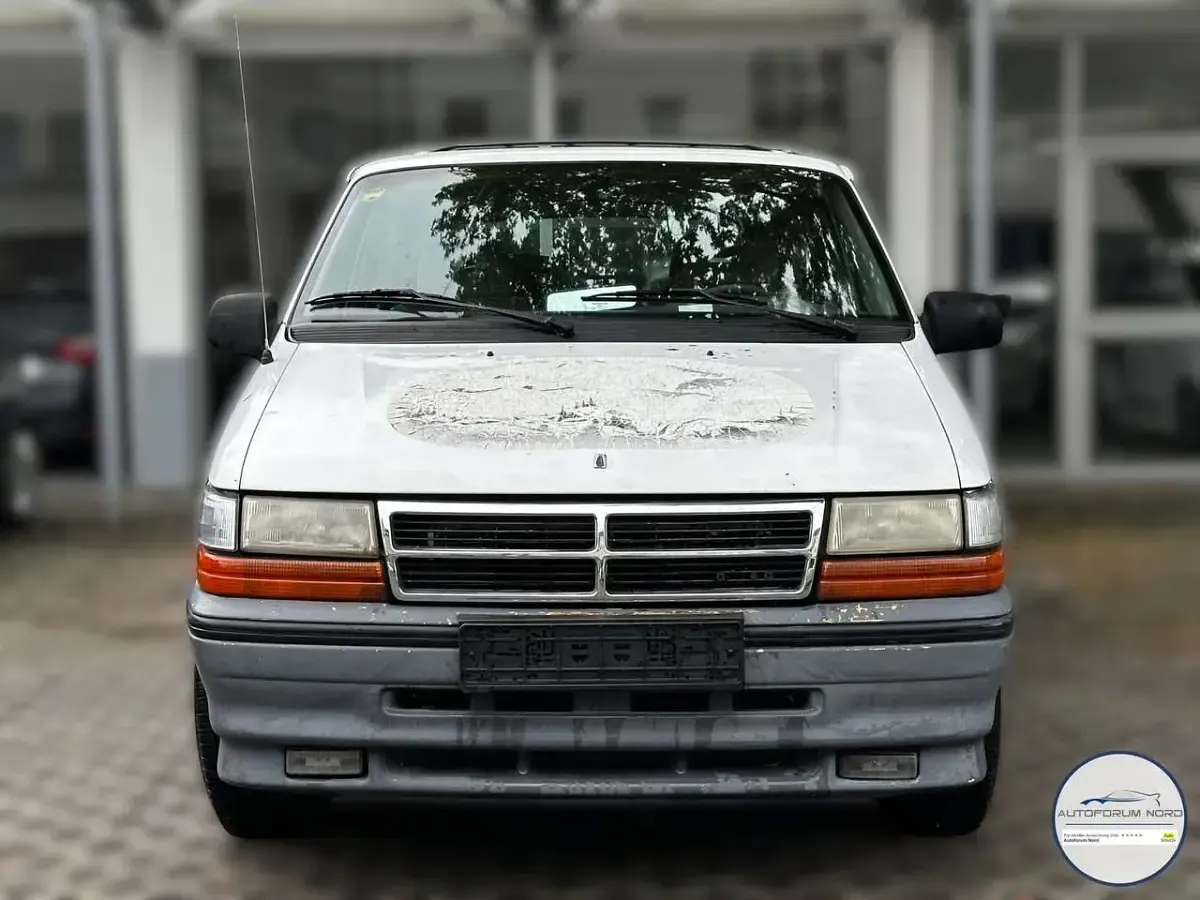 Gebraucht Chrysler Voyager 163 PS (119 kW) 1996 Weiß Van / Kleinbus