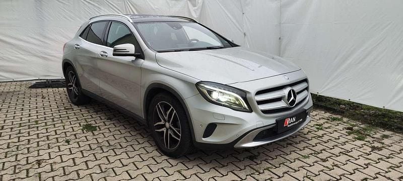 Polarsilber metalliclack Gebraucht 2014 Mercedes GLA220 SUV | 12.999 € (Fairer Preis) - Bild 1/4