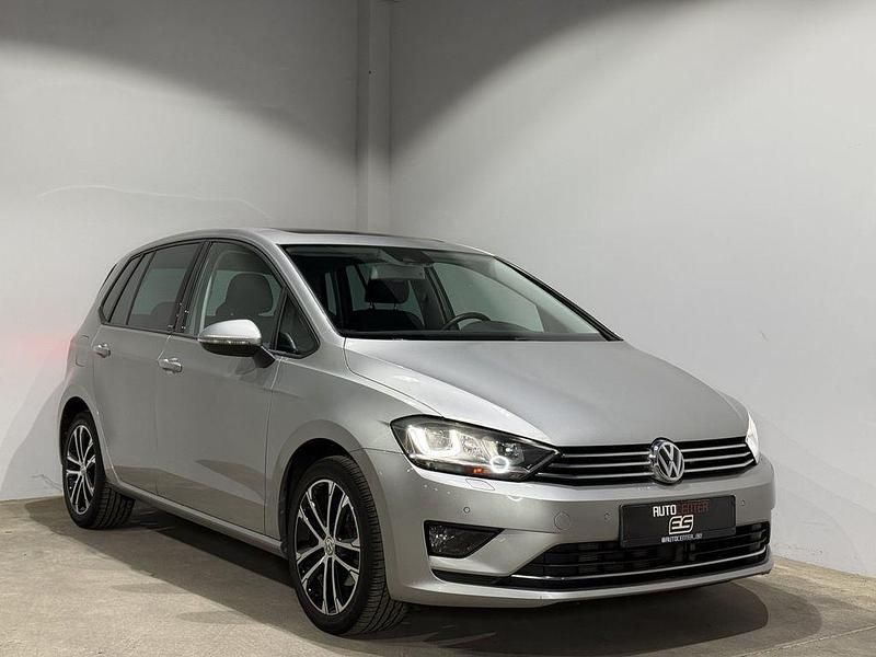 Tungsten silver metallic Gebraucht 2016 VW Golf Sportsvan Allstar Van / Kleinbus | 16.990 € (Fairer Preis) - Bild 1/4