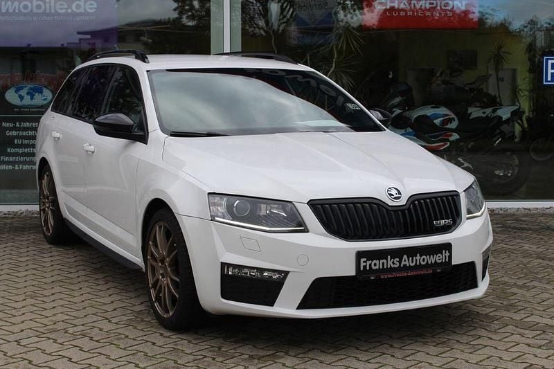 Gebraucht Skoda Octavia RS 220 PS (161 kW) 2016 Weiß Kombi
