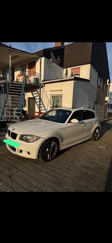 Gebraucht BMW 120 170 PS (125 kW) 2007 Weiß Kleinwagen