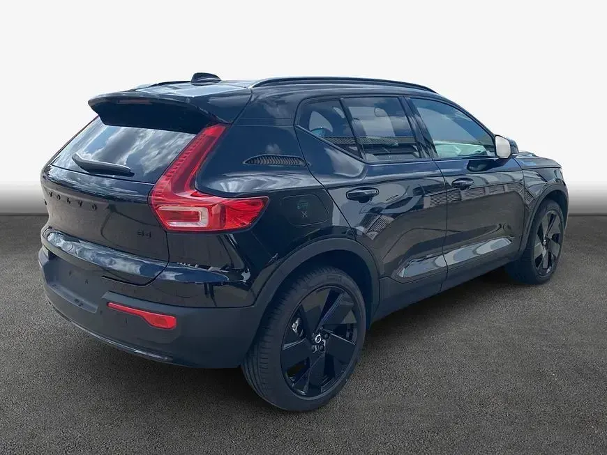 Gebraucht Volvo XC40 Plus 197 PS (144 kW) 2026 Onyx black metallic SUV