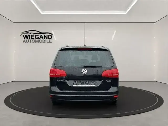 Gebraucht VW Sharan 140 PS (102 kW) 2012 Schwarz Van / Kleinbus