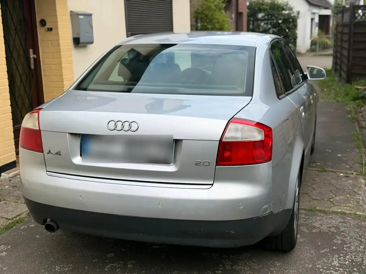Gebraucht Audi A4 131 PS (96 kW) 2005 Silber Limousine