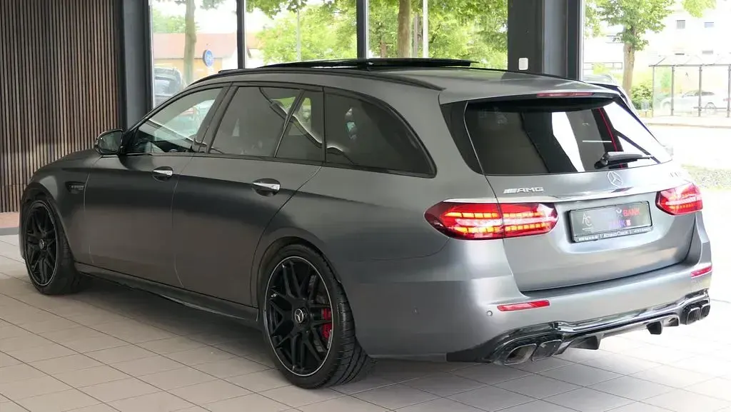 Gebraucht Mercedes E63S AMG AMG 612 PS (450 kW) 2021 Grau Limousine