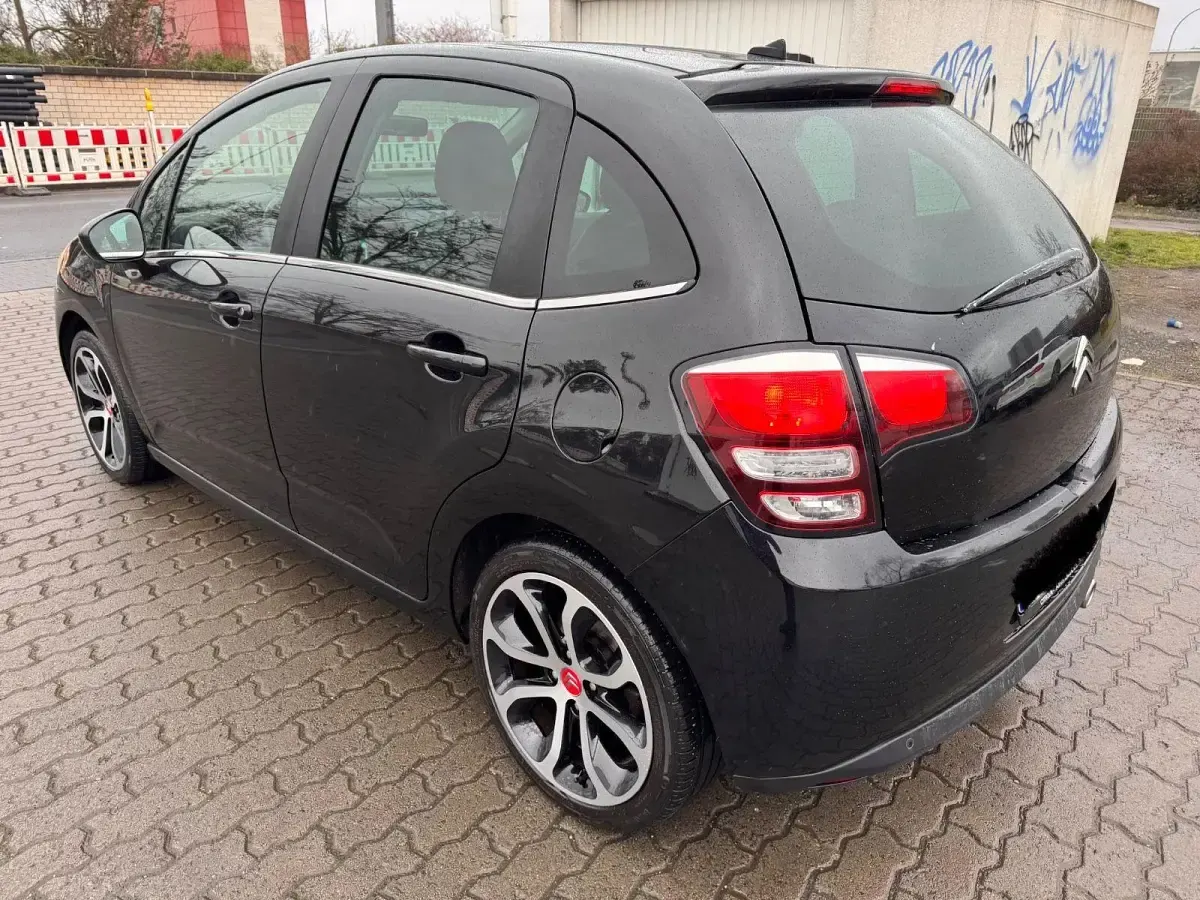 Używany Citroën C3 Red Block 114 KM (83 kW) 2014 Czarny Hatchback