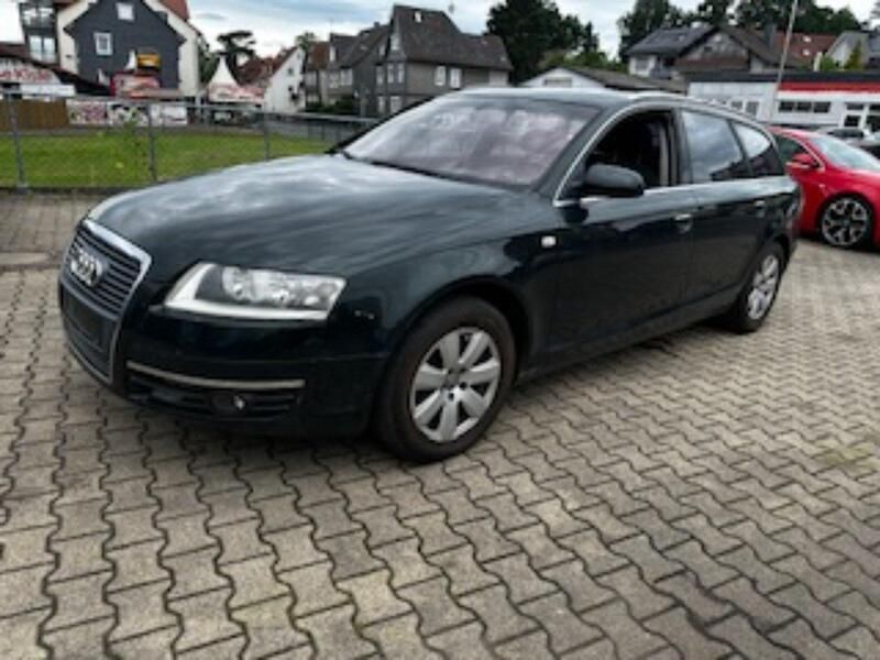 Grün Gebraucht 2005 Audi A6 Kombi | 2.200 € (Fairer Preis) - Bild 1/4