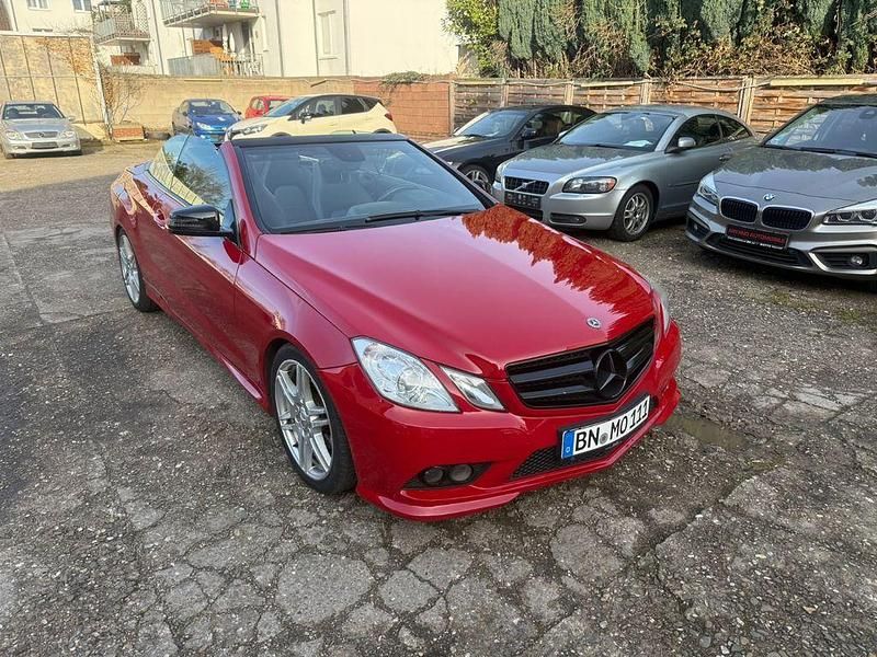 Gebraucht Mercedes E250 AMG line 204 PS (150 kW) 2010 Rot Cabrio