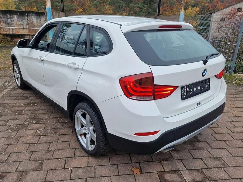 Gebraucht BMW X1 Sport Line 143 PS (105 kW) 2014 Weiß SUV