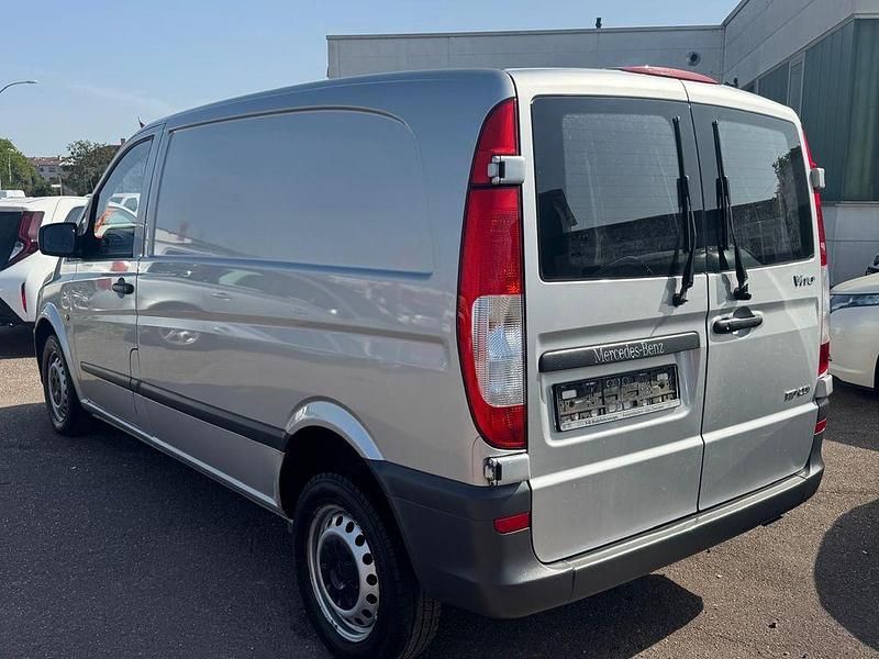 Gebraucht Mercedes Vito 95 PS (69 kW) 2014 Silber Van