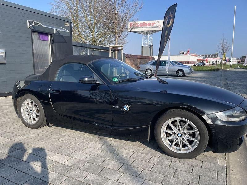 Gebraucht BMW Z4 150 PS (110 kW) 2007 Schwarz Cabrio