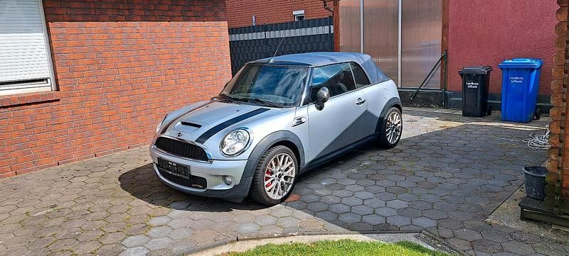 Silber Gebraucht 2010 Mini Cooper Cabriolet Cabrio | 6.900 € - Bild 1/4