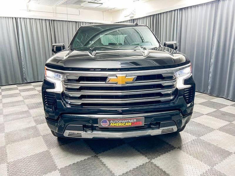 Gebraucht Chevrolet Silverado 426 PS (313 kW) 2023 Schwarz SUV