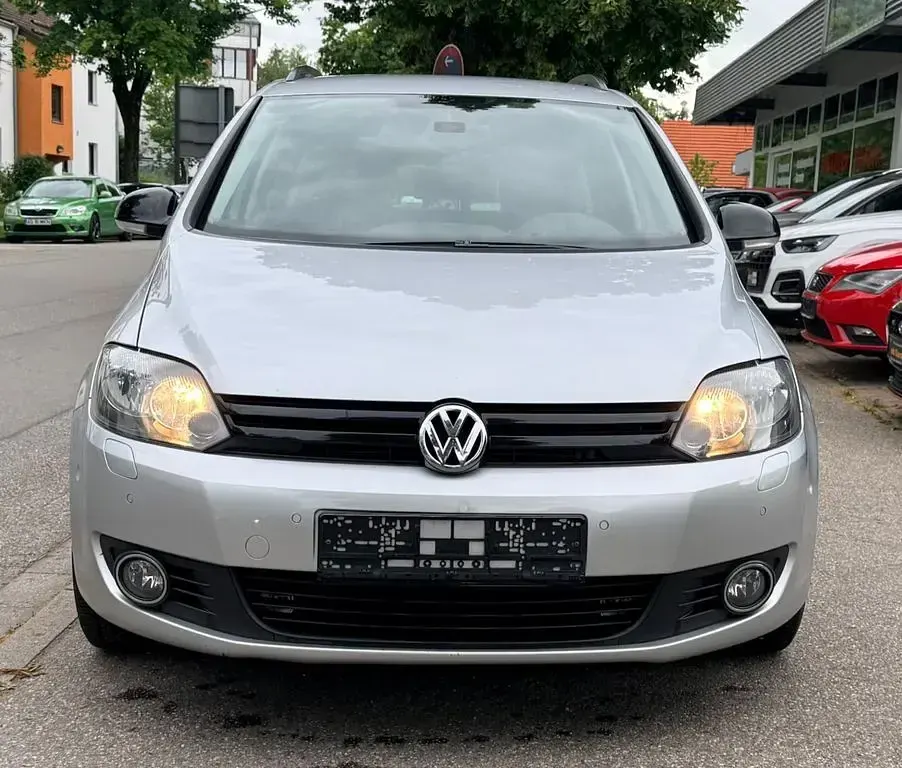 Gebraucht VW Golf Plus Cross Match 105 PS (77 kW) 2012 Silber Limousine