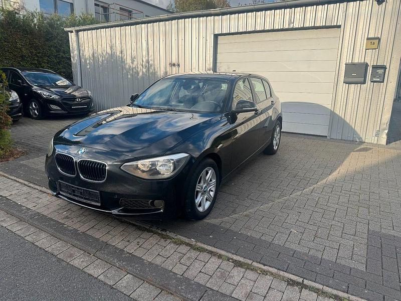 Schwarz Gebraucht 2013 BMW 116 Kleinwagen | 4.450 € (Teuer) - Bild 1/4