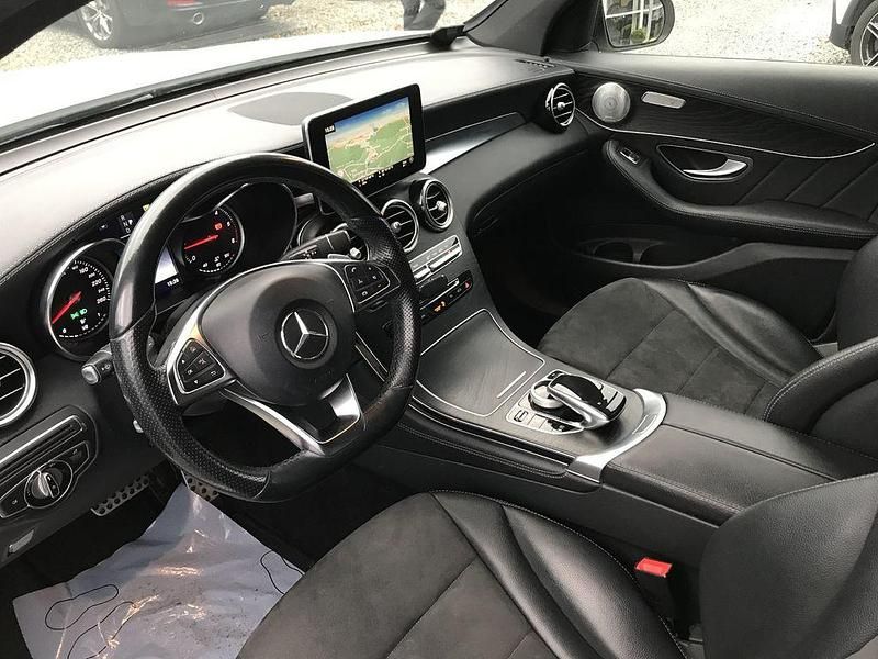 Gebraucht Mercedes GLC250 AMG 204 PS (150 kW) 2016 Weiß SUV