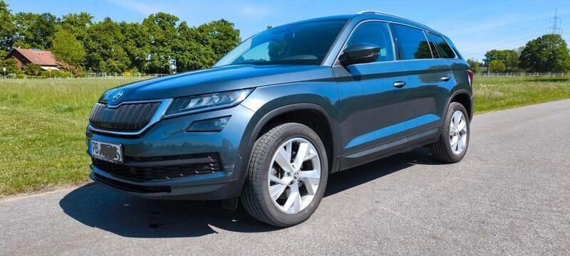 Grau Gebraucht 2017 Skoda Kodiaq SUV | 22.750 € (Fairer Preis) - Bild 1/4