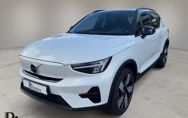 Weiß Gebraucht 2022 Volvo EX40 Plus SUV | 34.995 € (Fairer Preis) - Bild 1/4