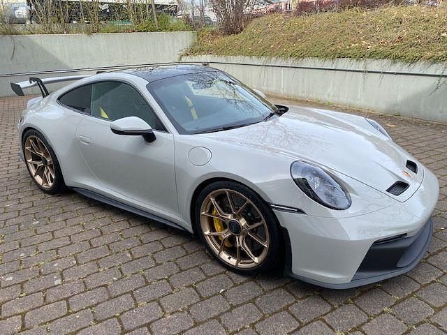 Grau Gebraucht 2022 Porsche 992 | 189.900 € (Guter Preis) - Bild 1/4