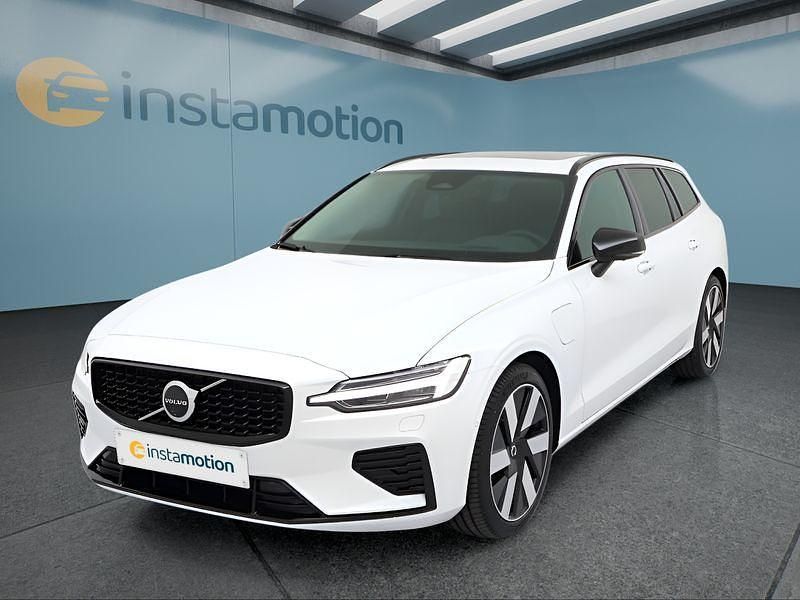 Weiß Gebraucht 2025 Volvo V60 Kombi | 41.949 € (Guter Preis) - Bild 1/4