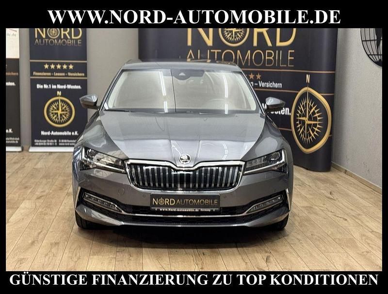 Gebraucht Skoda Superb Style 218 PS (160 kW) 2022 Graphitegrau metallic (metallic) Limousine
