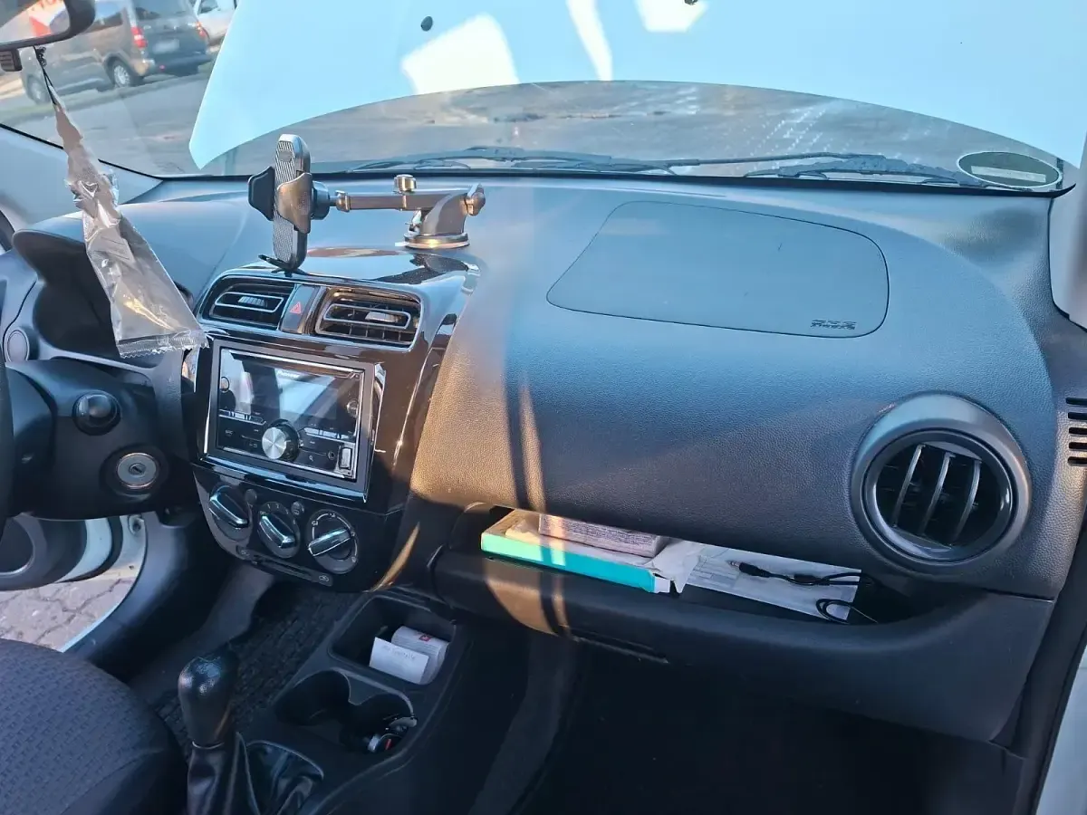 Gebraucht Mitsubishi Space Star 71 PS (52 kW) 2018 Weiß Kleinwagen
