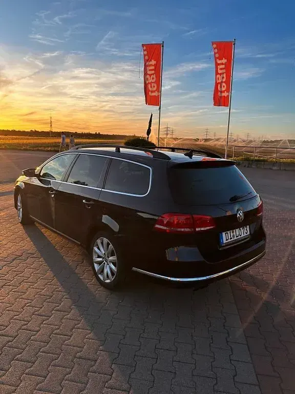Gebraucht VW Passat Comfortline 140 PS (102 kW) 2012 Schwarz Kombi