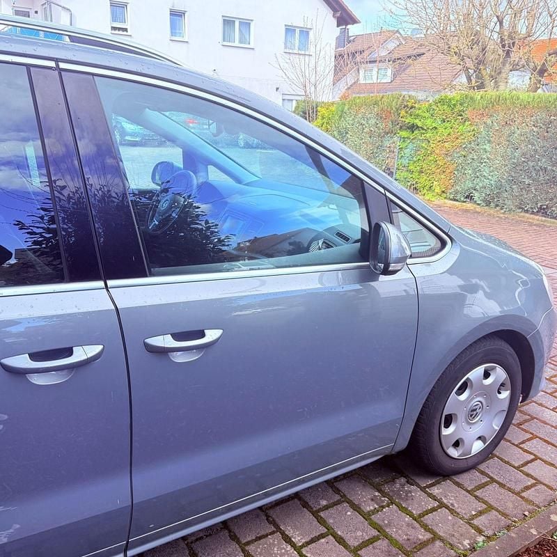 Usata VW Sharan 140 CV (102 kW) 2010 Grigio Monovolume