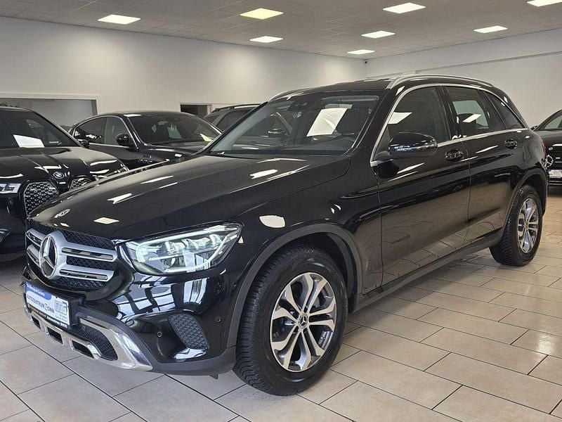 Schwarz Gebraucht 2022 Mercedes GLC220 SUV | 37.470 € - Bild 1/4
