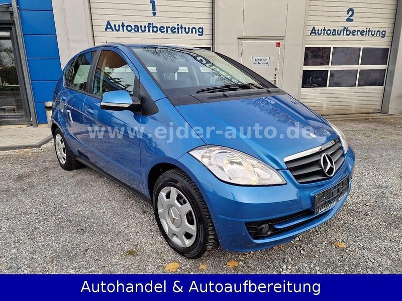 Gebraucht Mercedes A150 95 PS (69 kW) 2009 Blau Kleinwagen