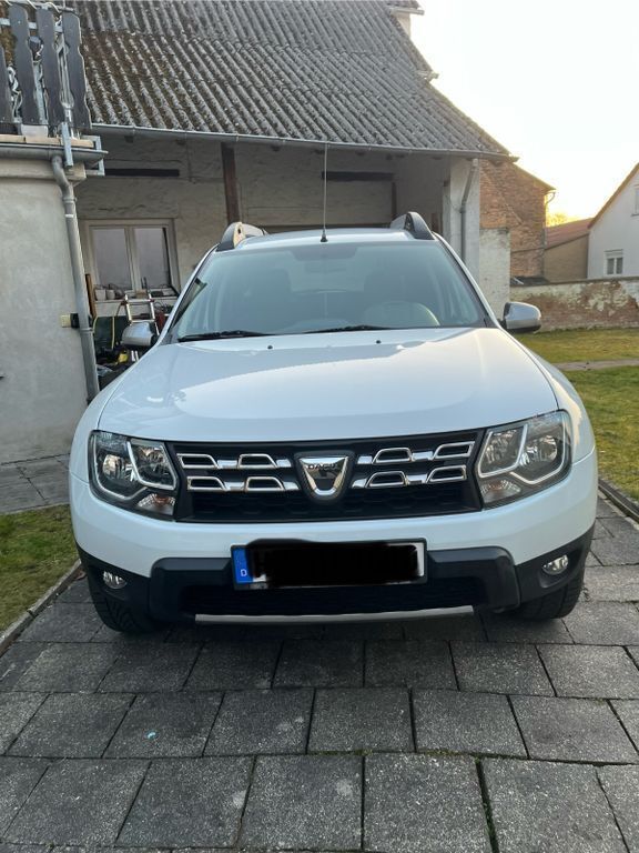 Weiß Gebraucht 2015 Dacia Duster SUV | 7.400 € (Fairer Preis) - Bild 1/4