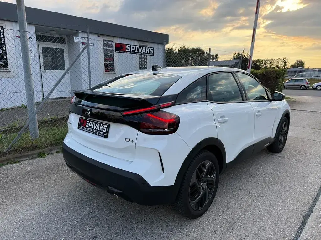 Gebraucht Citroën C4 131 PS (96 kW) 2023 Weiß SUV