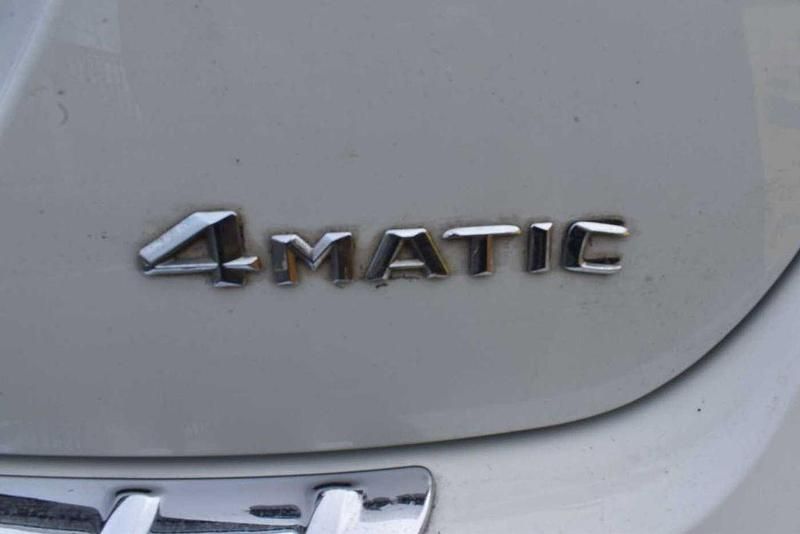 Gebraucht Mercedes GLA200 Urban 136 PS (100 kW) 2015 Weiß SUV