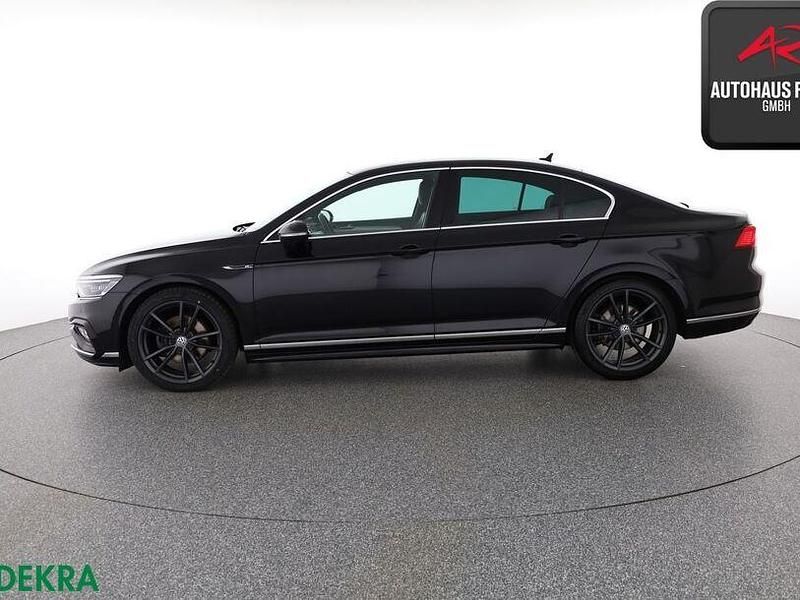 Gebraucht VW Passat R-line 190 PS (139 kW) 2020 Deep black Limousine