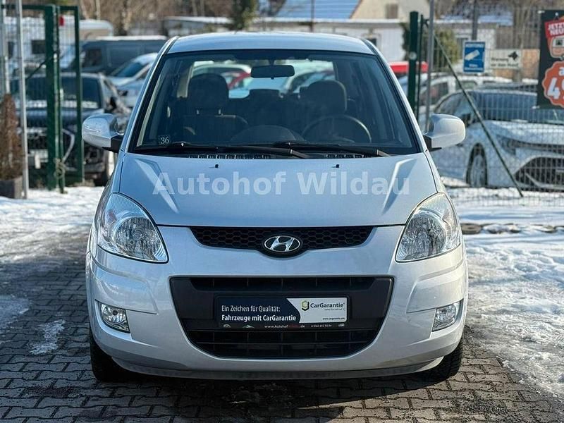 Gebraucht Hyundai Matrix Comfort 103 PS (75 kW) 2009 Silber Van / Kleinbus