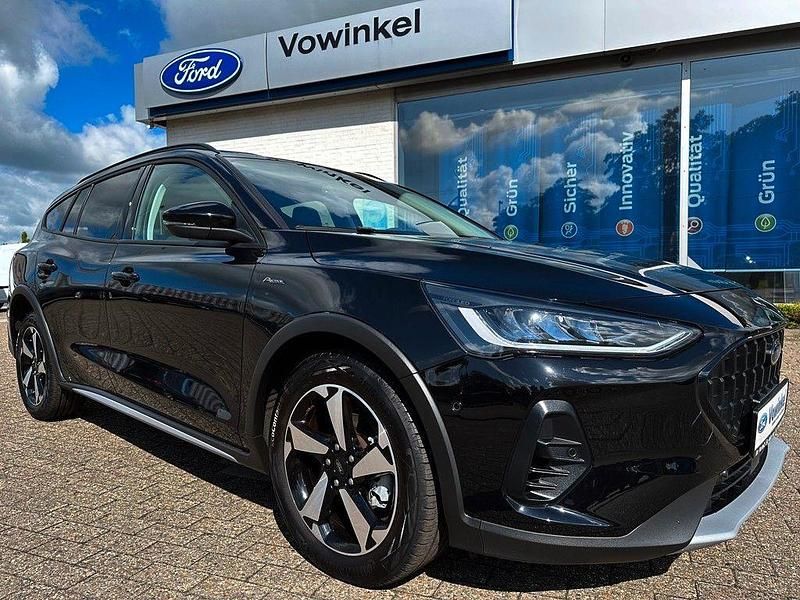 Schwarz Gebraucht 2022 Ford Focus Active Limousine | 21.990 € (Fairer Preis) - Bild 1/4
