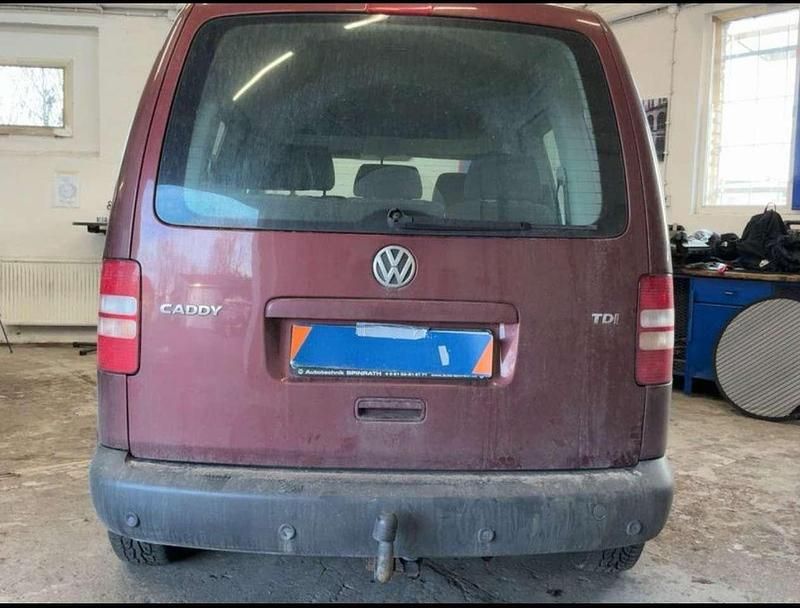 Gebraucht VW Caddy Trendline 102 PS (75 kW) 2011 Lavarot metallic Van / Kleinbus