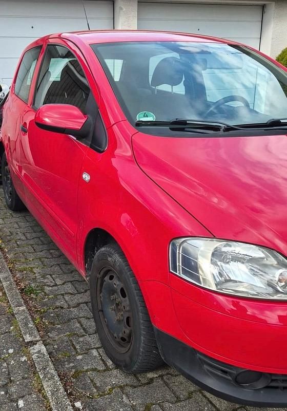 Gebraucht VW Fox 60 PS (44 kW) 2009 Rot Kleinwagen