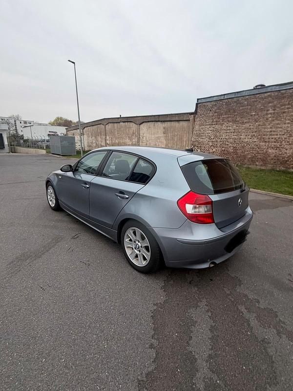Gebraucht BMW 120 150 PS (110 kW) 2005 Grau Kleinwagen