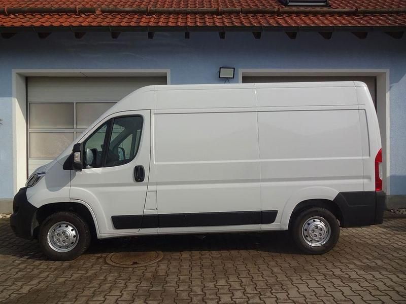 Gebraucht Opel Movano 120 PS (88 kW) 2023 Weiß Van