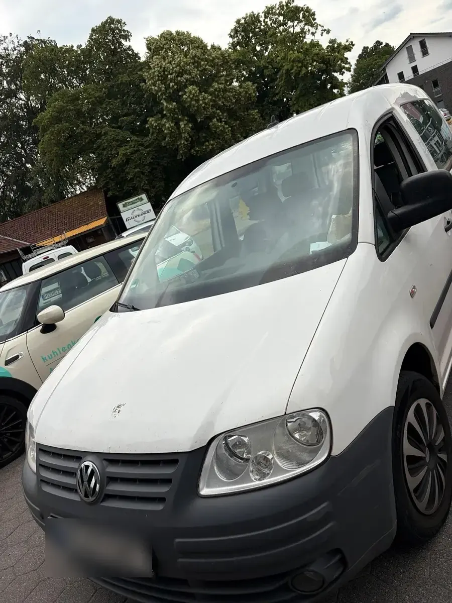 Gebraucht VW Caddy 80 PS (58 kW) 2010 Weiß Van / Kleinbus