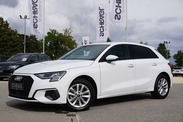 Gebraucht Audi A3 110 PS (80 kW) 2024 Andere farbe Limousine